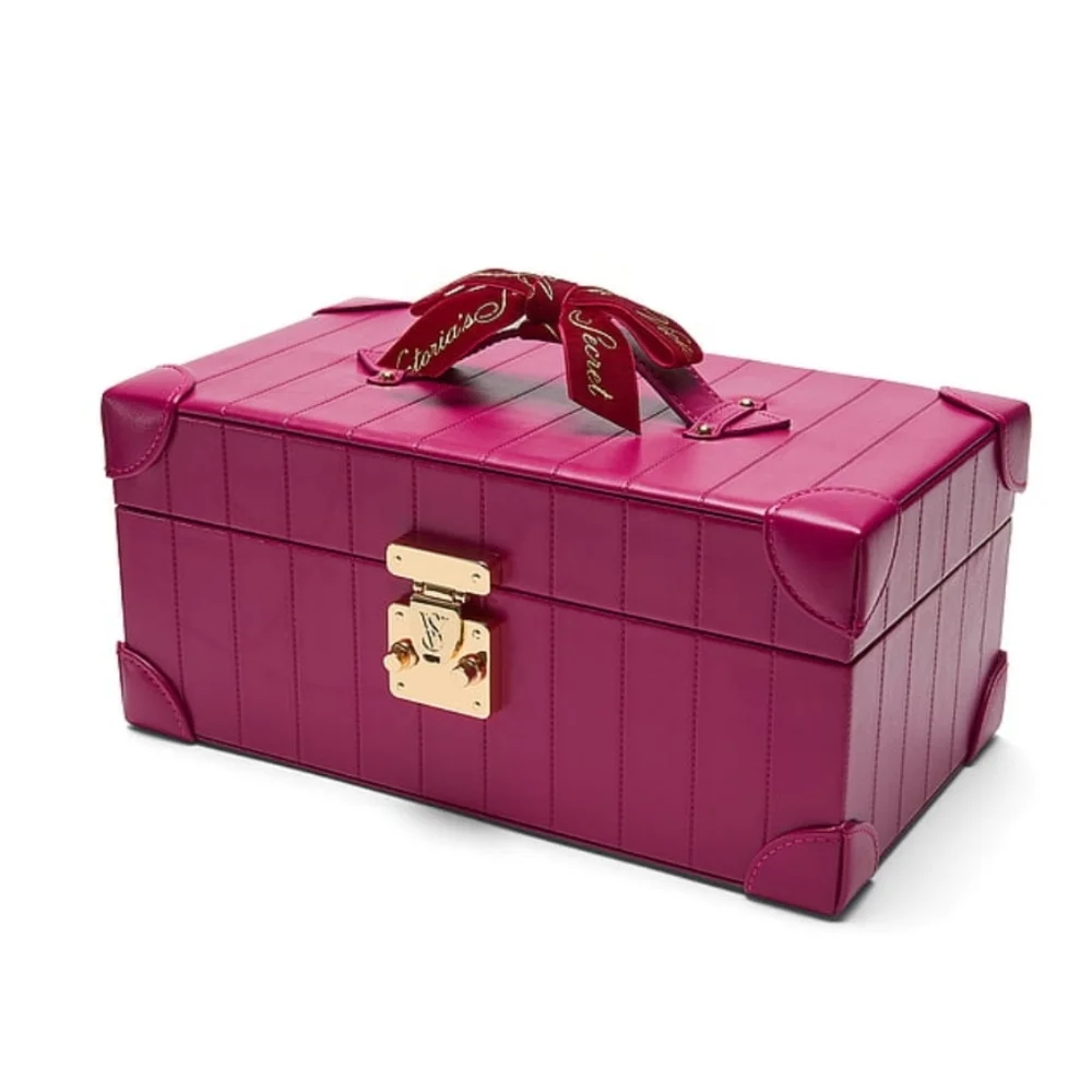 Victoria's Secret jewelry box trunk - Picture 1 of 9
